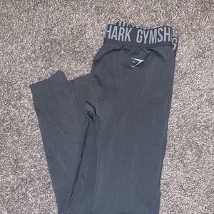 Grey gym shark leggings